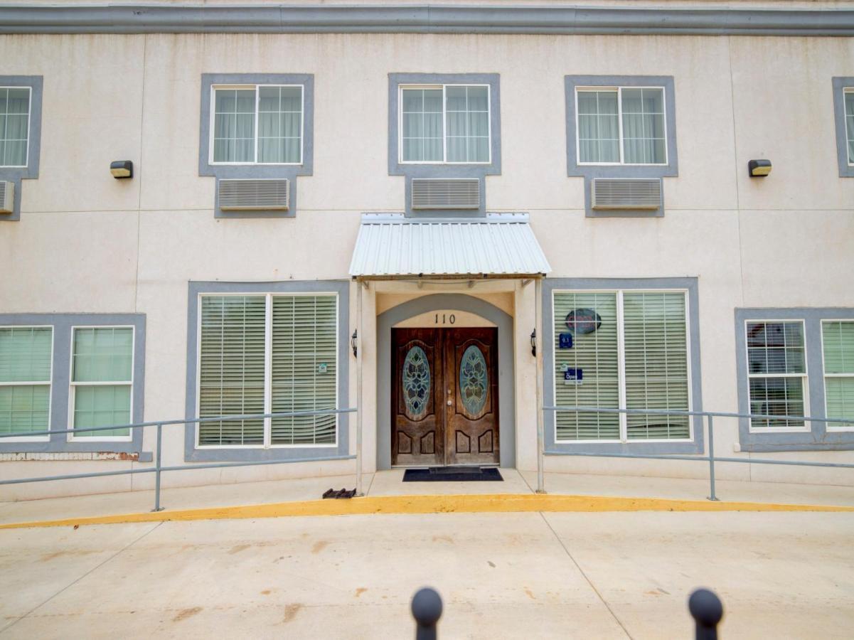 Hotel Dilley Grand エクステリア 写真