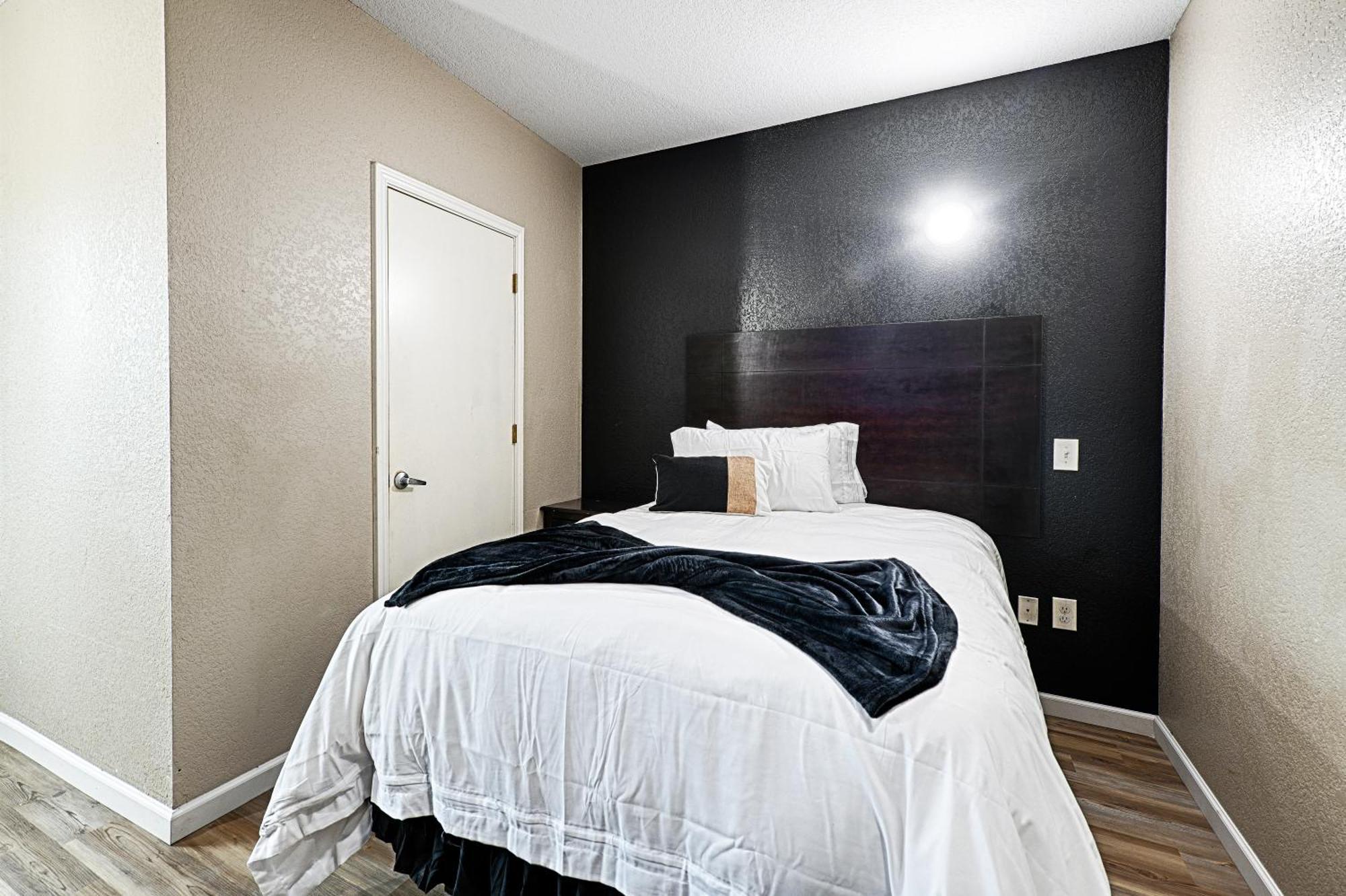 Hotel Dilley Grand 部屋 写真